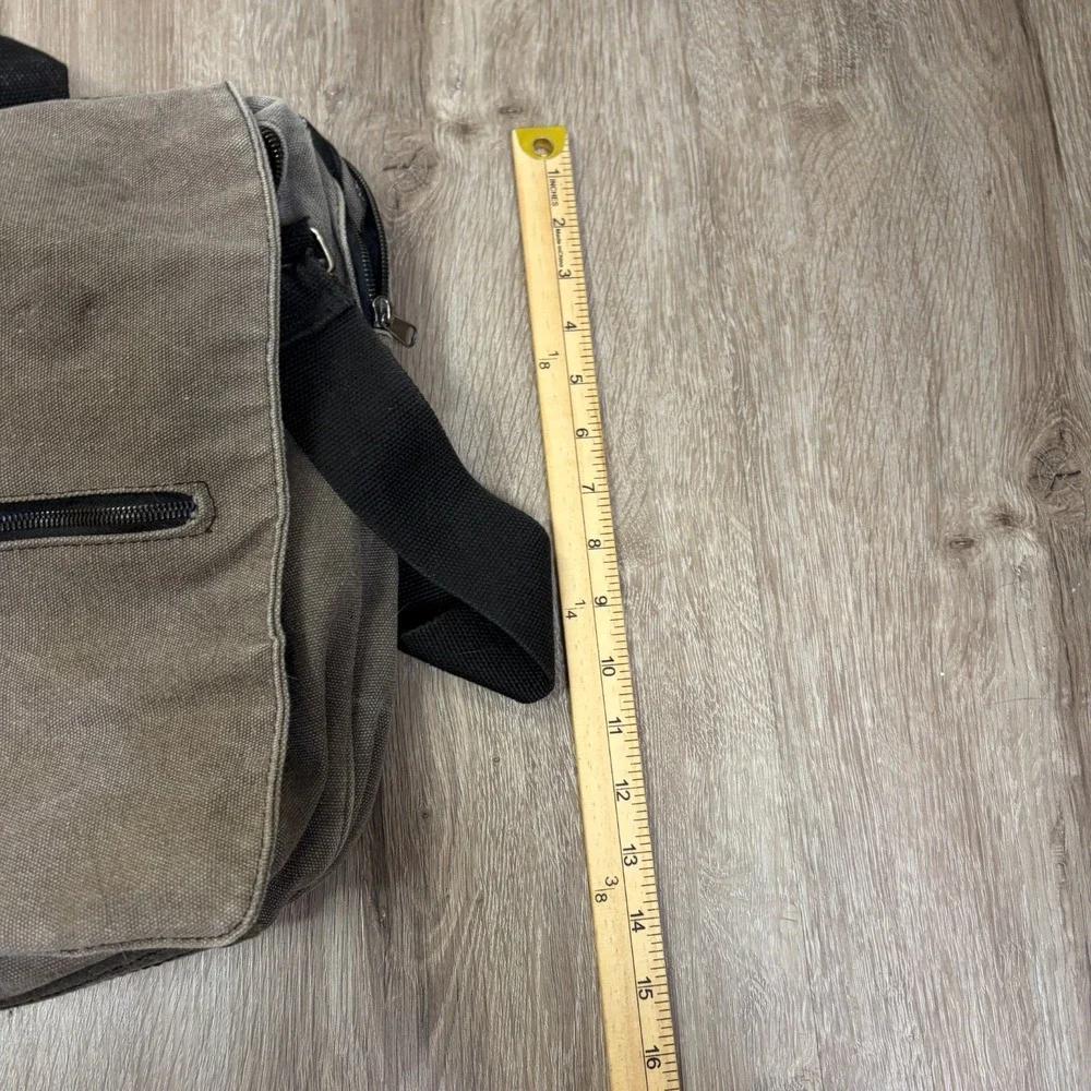Bag of Holding THINK GEEK Dungeons and Dragons Gray Canvas Messenger Backpack